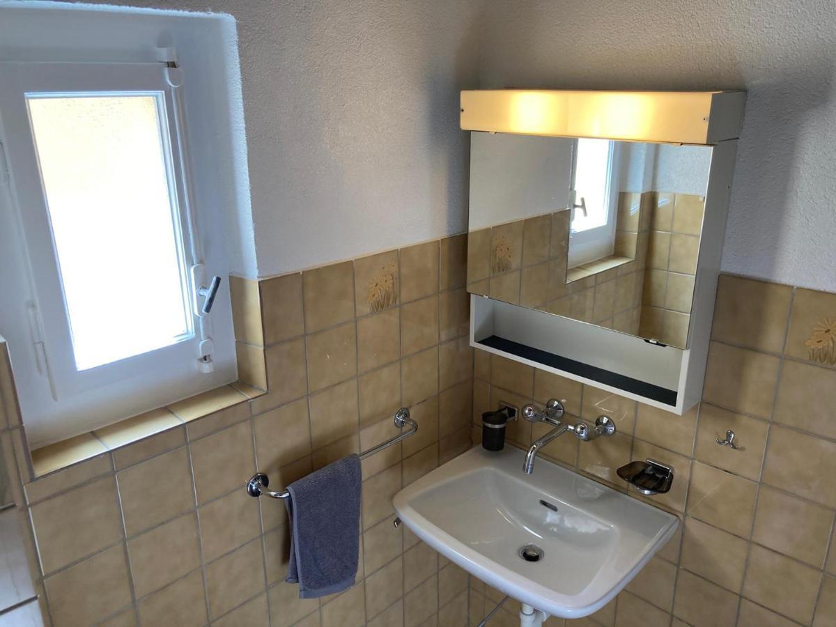 Charmant 2 pièces avec parking privé Lausana Exterior foto